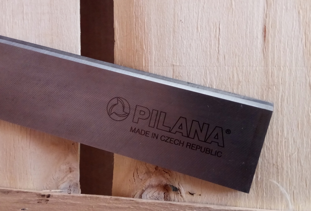 Nóż do strugarki PILANA 1050x30x3 twarde drewno HM