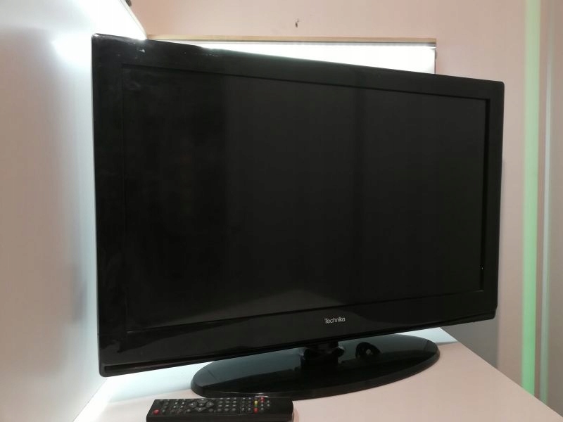 TELEWIZOR TECHNIKA 32 CALE X32/56J-GB-FHCU