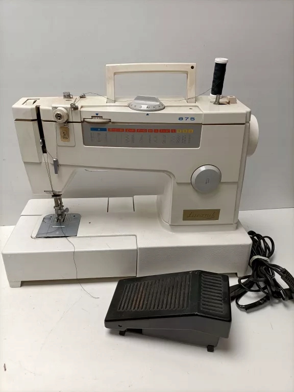 MASZYNA DO SZYCIA ŁUCZNIK 875