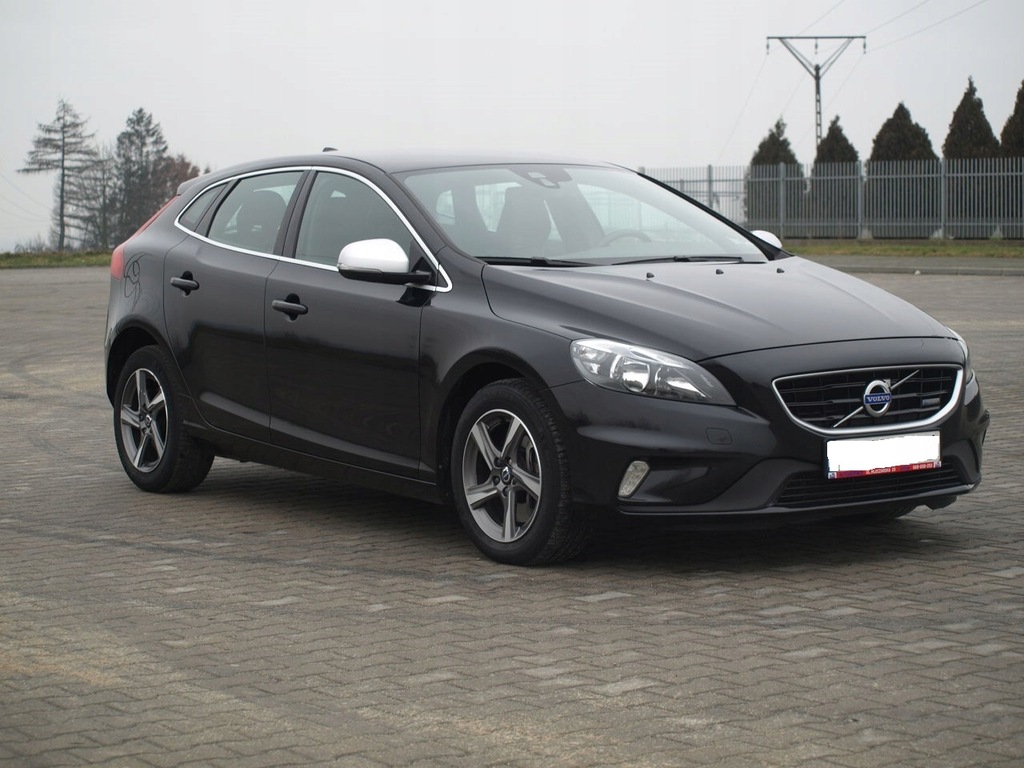 Купить VOLVO V40 D4 190 л.с. 2014 г. R-Design Swap!!: отзывы, фото, характеристики в интерне-магазине Aredi.ru