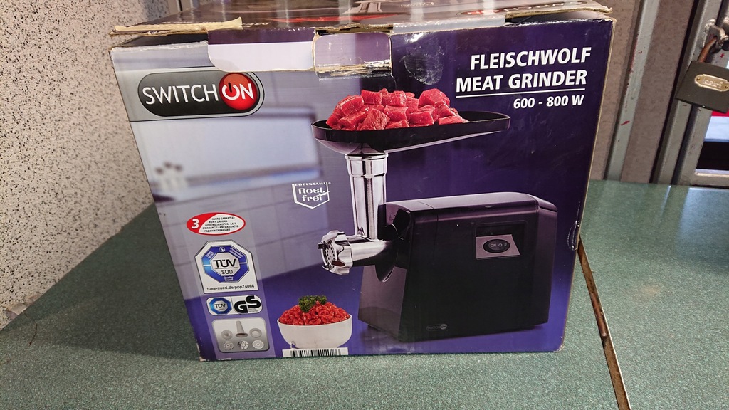 MASZYNKA DO MIELENIA MIĘSA SWITCHON MG-A0202 800W