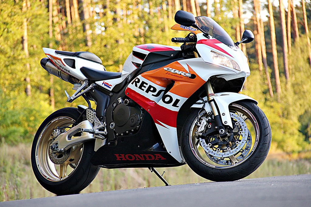 HONDA CBR SC57 1000RR NOWY NAPĘD MALOWANIE REPSOL