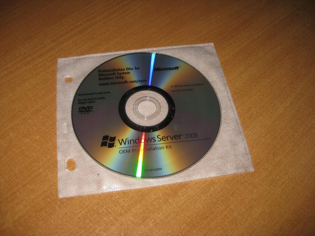 Różne płyty z dvd z systemami Windows 7 XP Serwer
