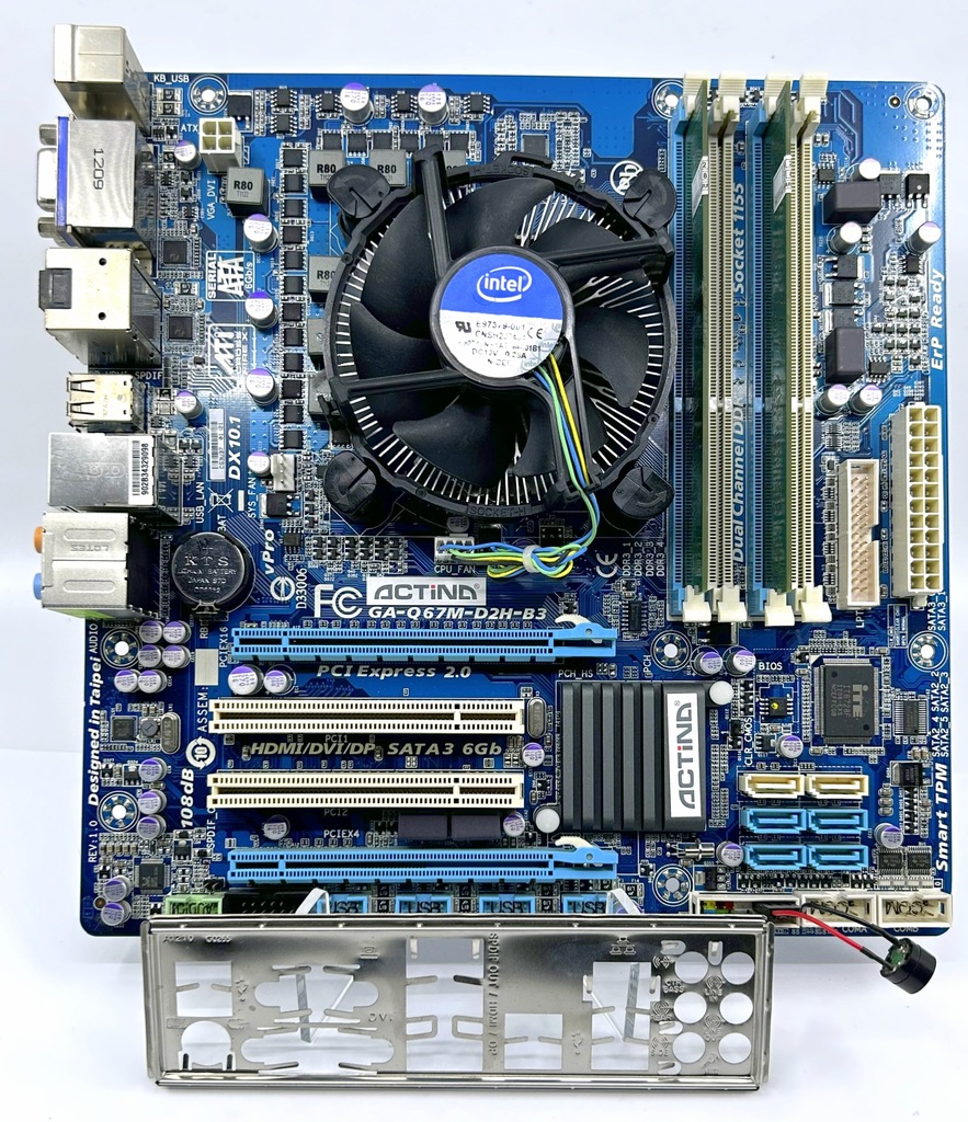 GIGABYTE GA-Q67M-D2H-B3 + PENTIUM G860 2x3GHz +4GB