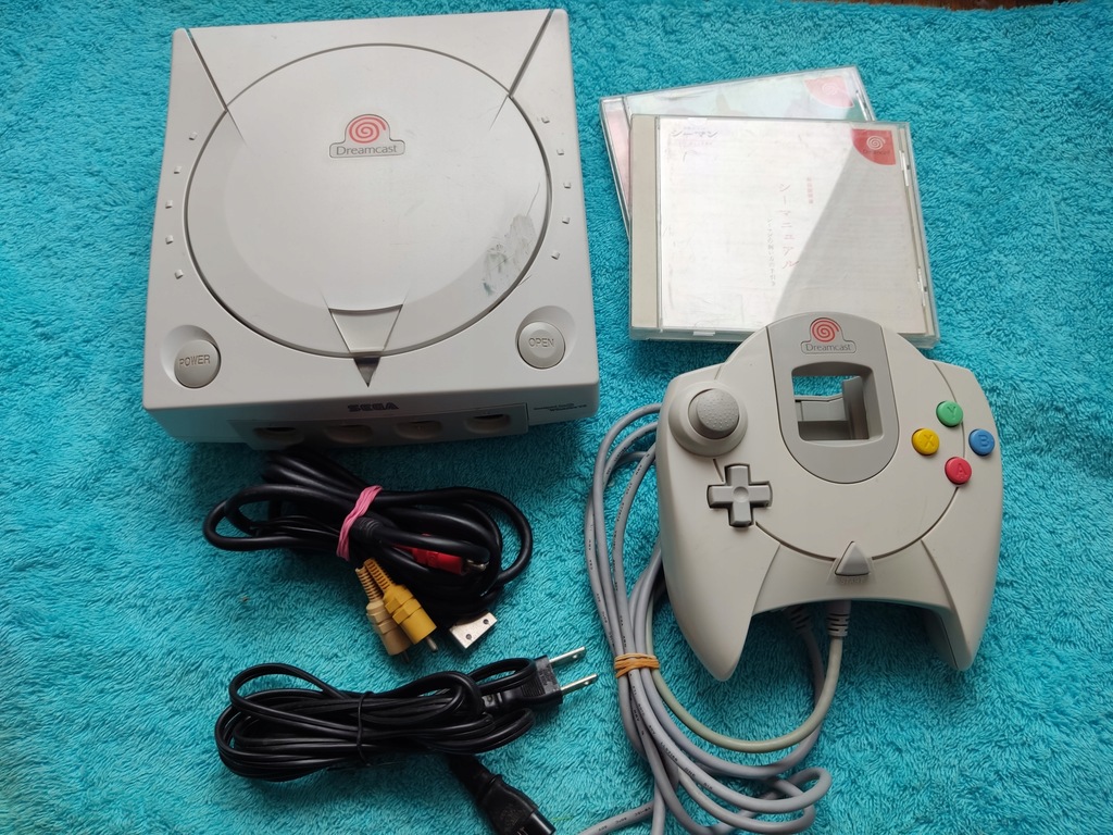 Konsola SEGA Dreamcast+pad+kable+2 gry