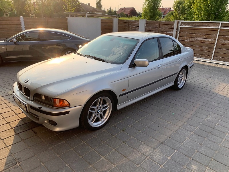 Купить Автомобили BMW 5 (E39) 540 и V8. безаварийный: отзывы, фото, характеристики в интерне-магазине Aredi.ru