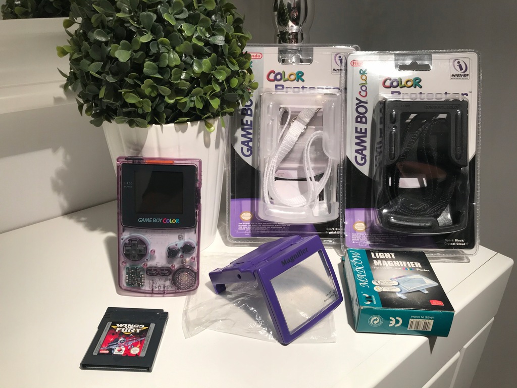 GAME BOY COLOR + GRA + ETUI +LUPA Z PODŚWIETLENIEM