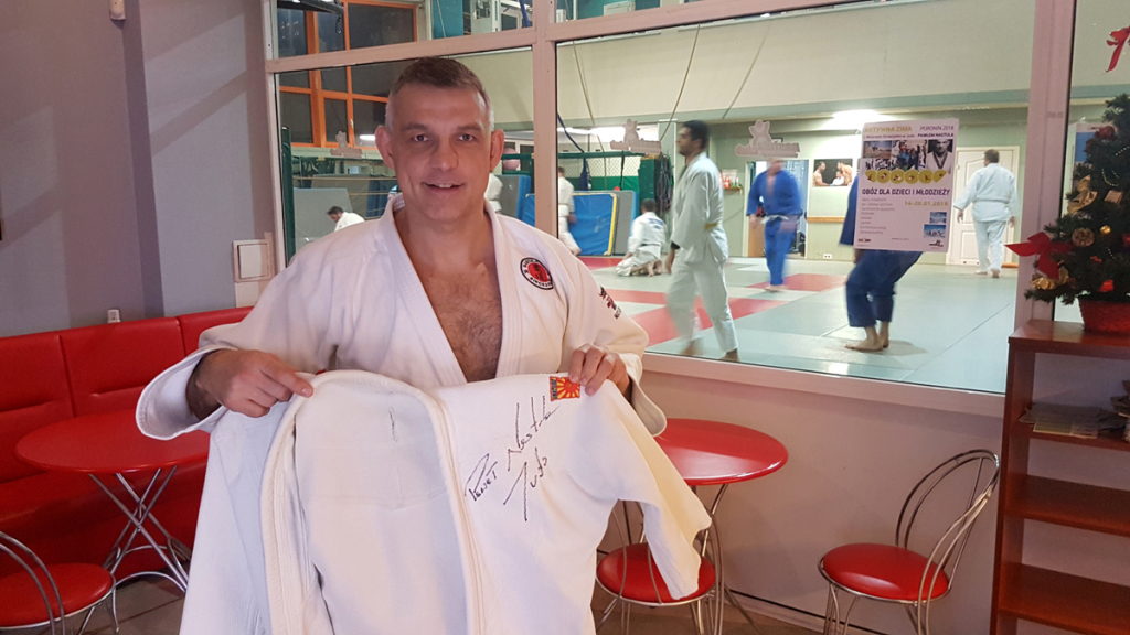 Judoka z podpisami Olimpijczyków Mistrzów Judo