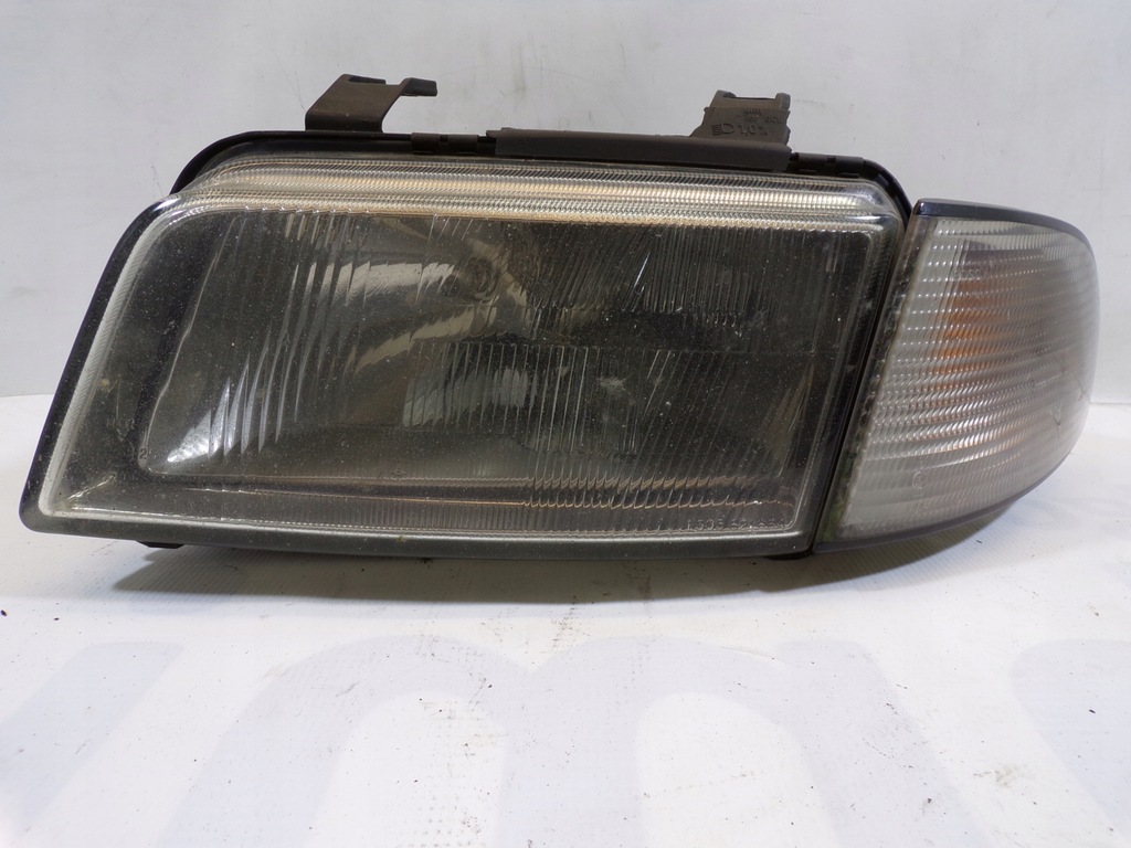 LAMPA PRZEDNIA PRZÓD LEWA AUDI A4 B5