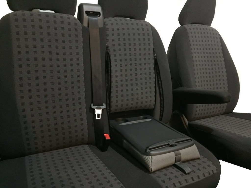 Чехлы на ситроен jumpy 2 1+2. Чехлы на газель 3 места. Чехлы на мерседес спринтер 19+1. Чехлы джампер. Сиденье автопилот пежо боксер.