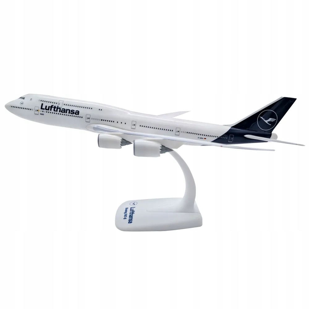 MODEL BOEING B747-8 LUFTHANSA 1:250