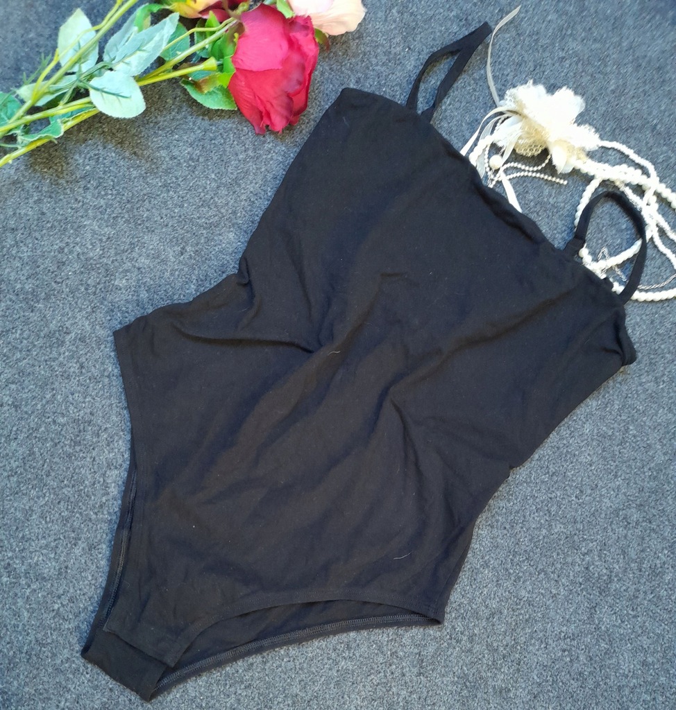 GINA TRICOT BODY L