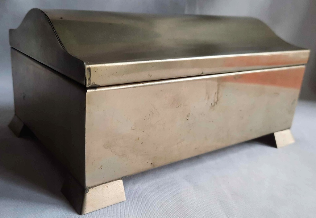 Metalowa Szkatułka Humidor Art - Deco