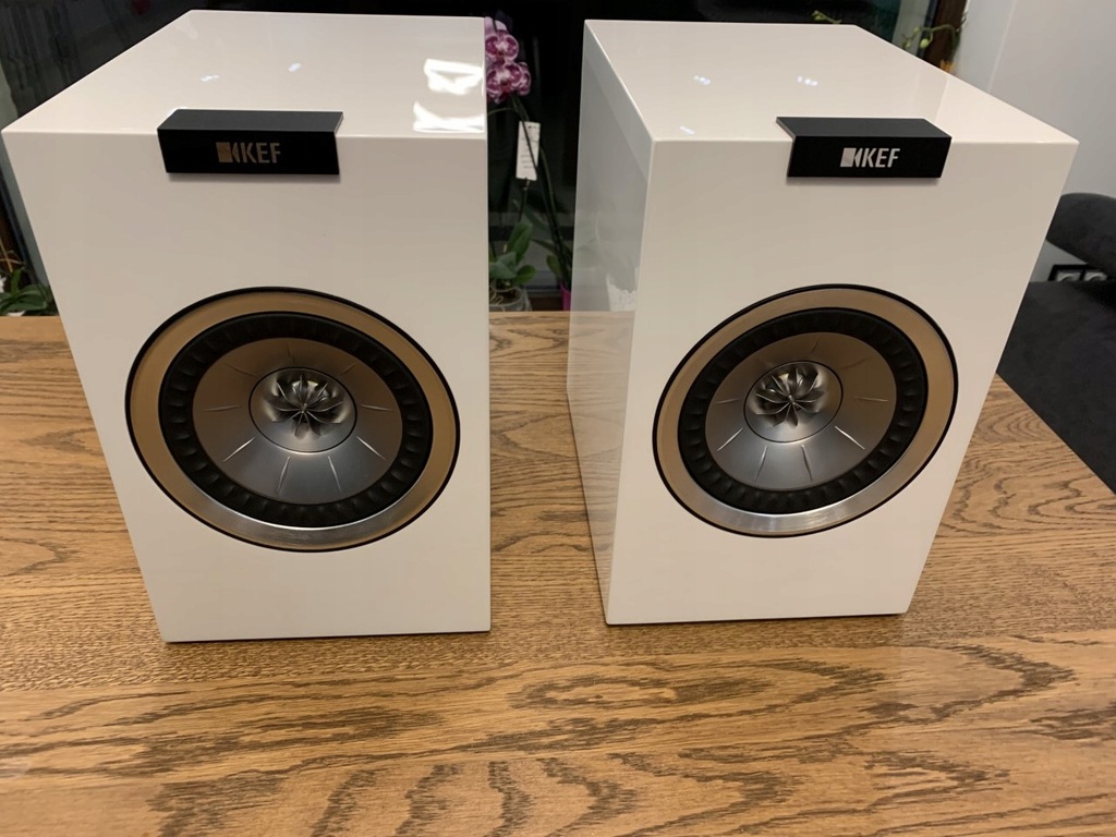 Kef R100 Piano White High Gloss GW.