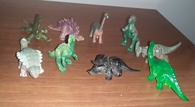 Zestaw figurek dinozaury 9 sztuk