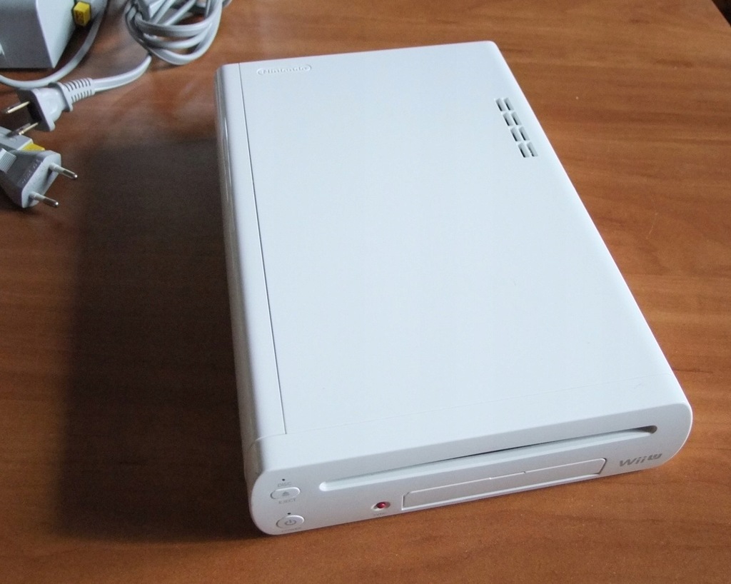 Nintendo WIIu / biała 32GB / japońska
