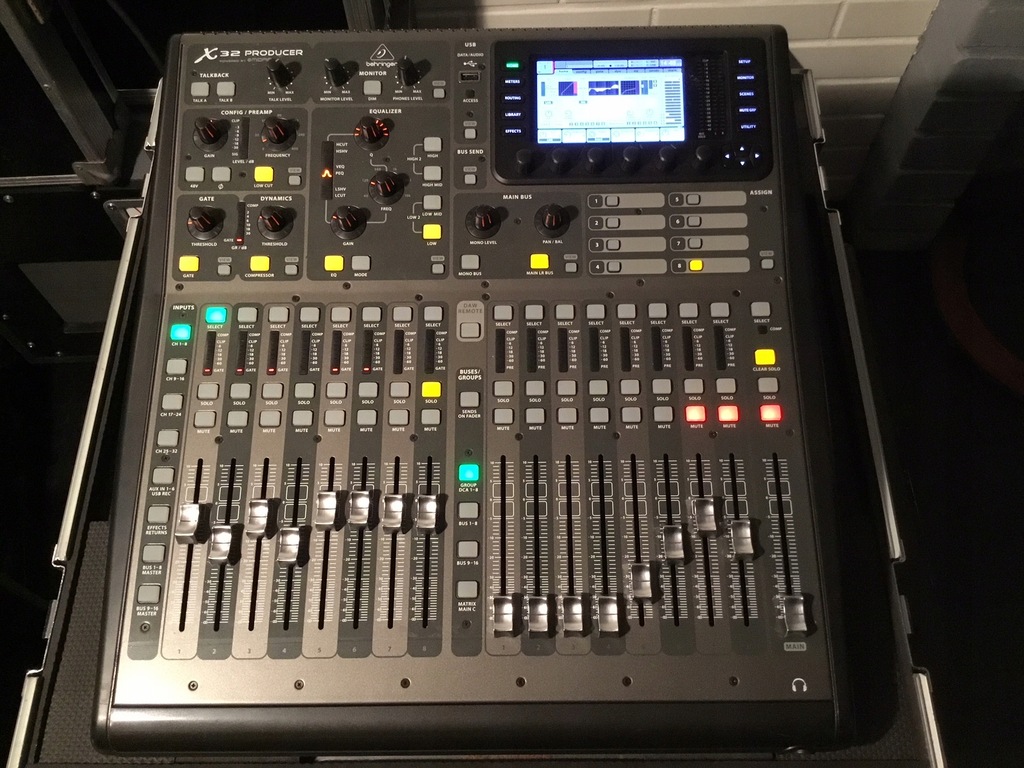 BEHRINGER X32 PRODUCER TP + 2x S16 + 4x P16-M+P16D