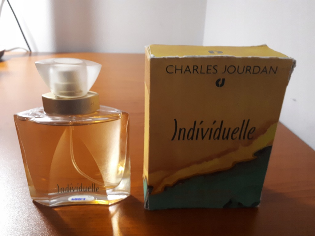 CHARLES JOURDAN Individuelle オードトワレ 30ml Amazon.com