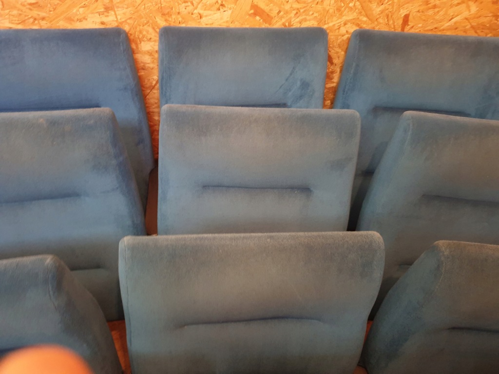 Fotel kinowy rozkladane 150 szt Krzesła siedzenia