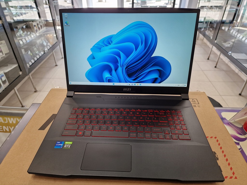 MSI KATANA GF76/ i7-11800H/ 16GB/ RTX 3050 Ti 4GB