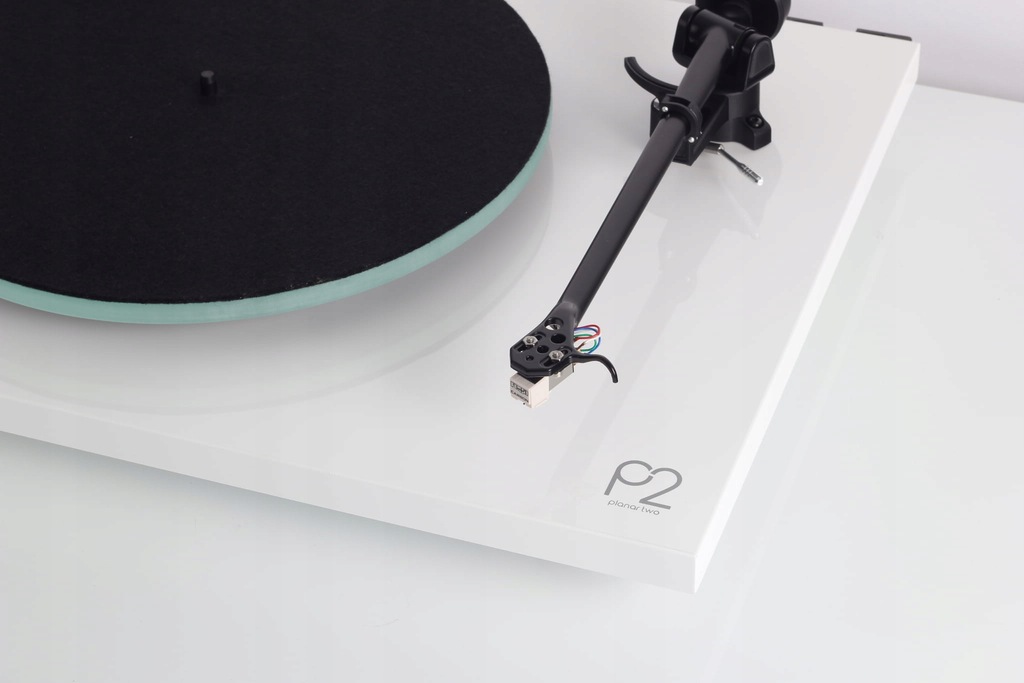 Rega Planar 2 P2 Biały + Rega Carbon + Gratis!