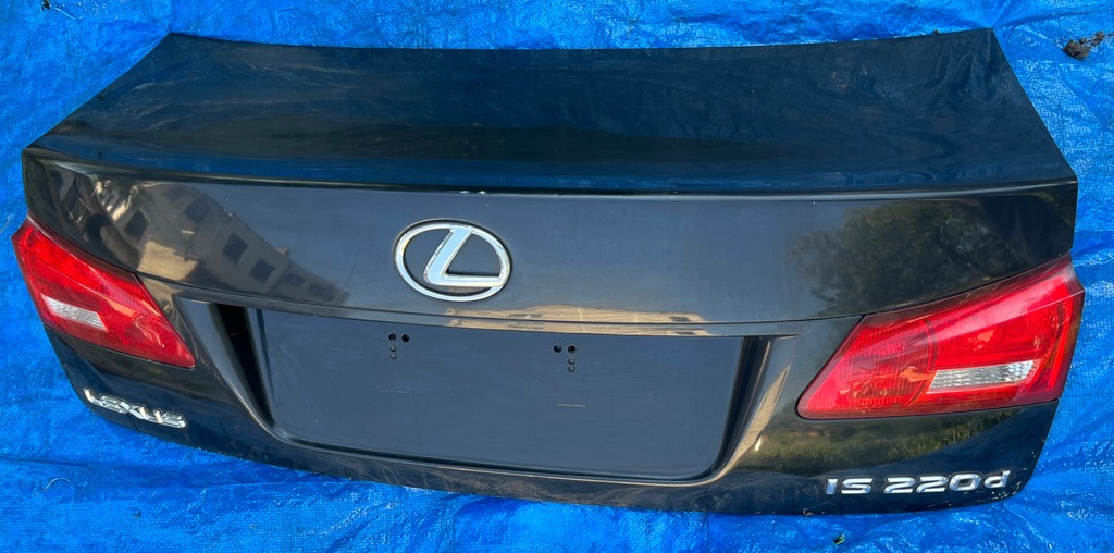 Lexus IS200 IS220d IS250 klapa bagażnika tył 212