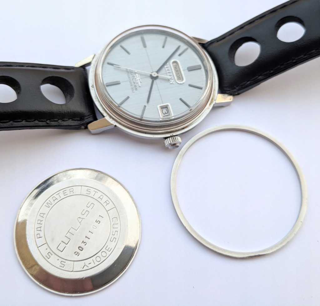 本日限定CITIZEN CUTLASS AUTODAYDATE 新品Ｄバックル Citizen Cutlass Auto Day Date 33 Jewels Automatic