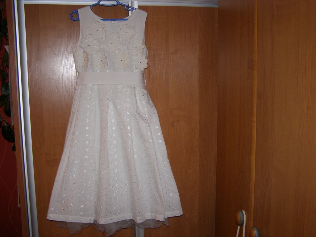 Wójcik - elegancka biała sukienkarozm.134cm
