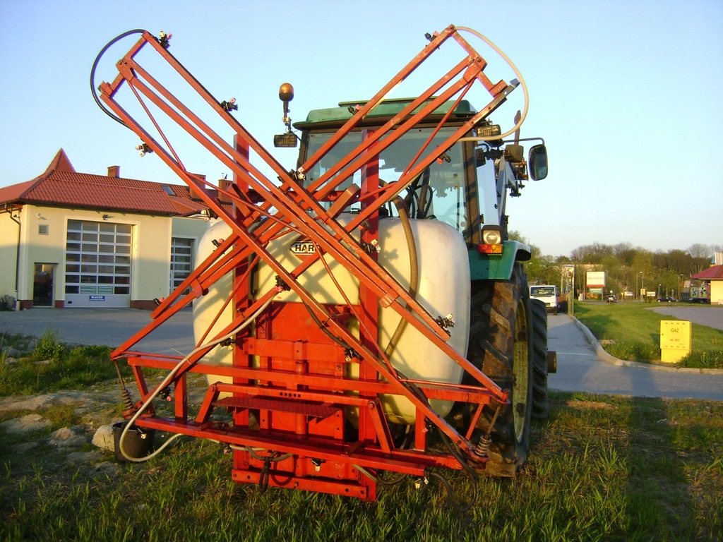 OPRYSKIWACZ HARDI 800 LITRÓW RAMIONA 12m SKŁADANE
