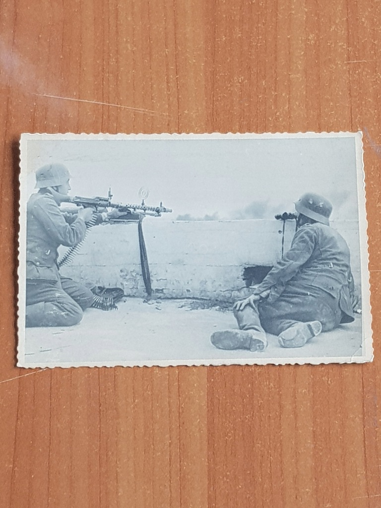 Zdjęcie Niemców przy MG 34. Oryginał.