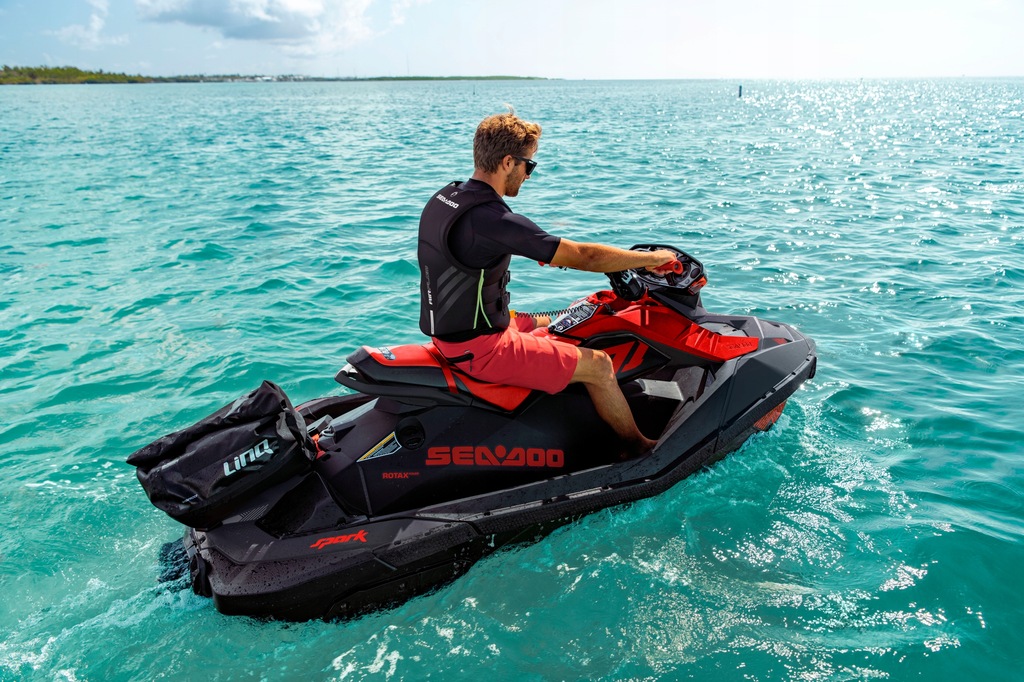 Купить Скутер Sea Doo Spark Trixx 2up 90 iBR Модель 2021 г.: отзывы, фото, характеристики в интерне-магазине Aredi.ru