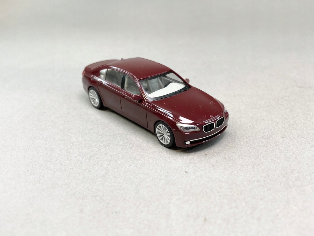 BMW Serii 7 F01 - Herpa 1:87