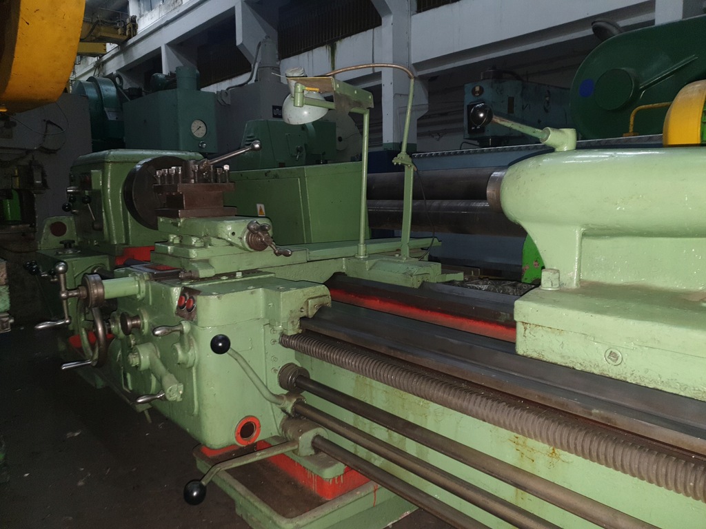 TOKARKA UNIWERSALNA TR 70 B X 2000 PORĘBA