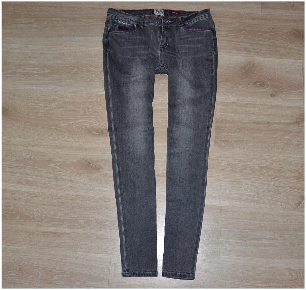 Superdry skinny jeans meskie W30 L32 Pas-82 cm.