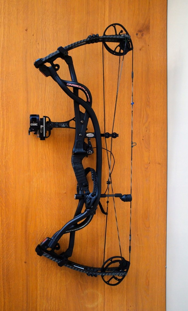 Hoyt Carbon Element G3 łuk bloczkowy