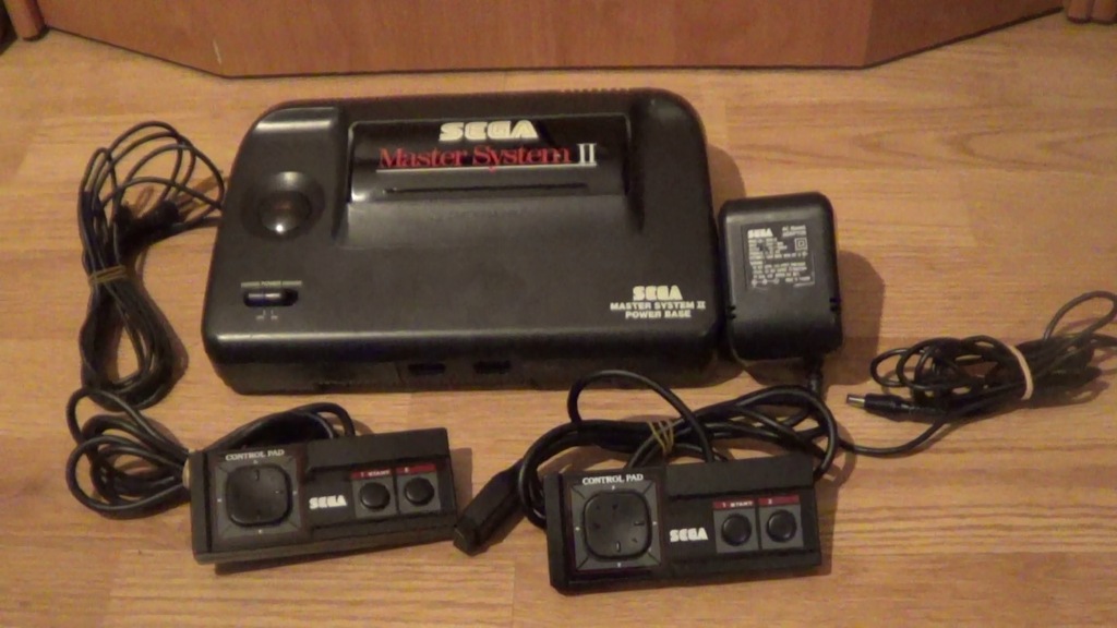 Sega Master System II + 2 pady, kabel, zasilacz
