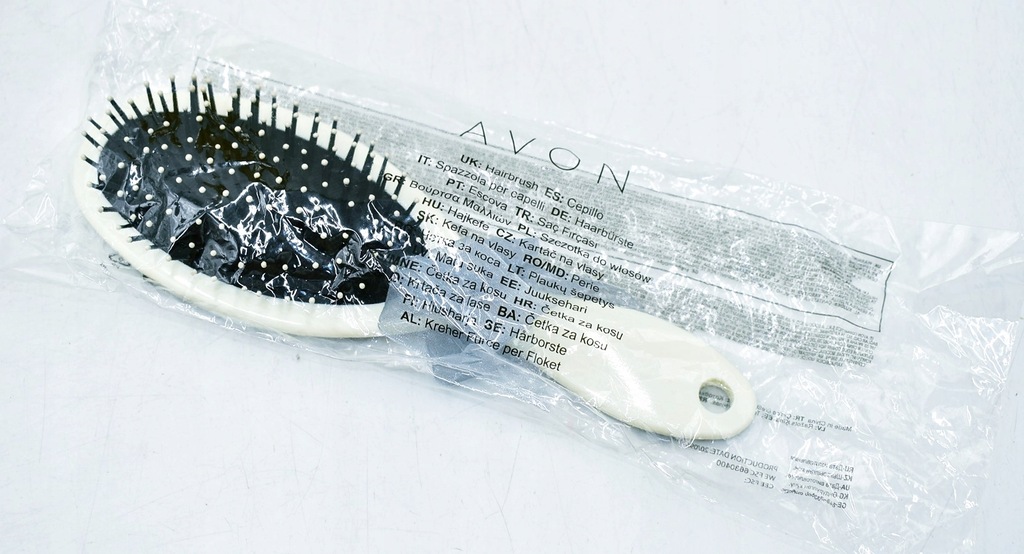 4532-3 .AVON o#g SZCZOTKA DO WLOSOW TRADYCYJNA