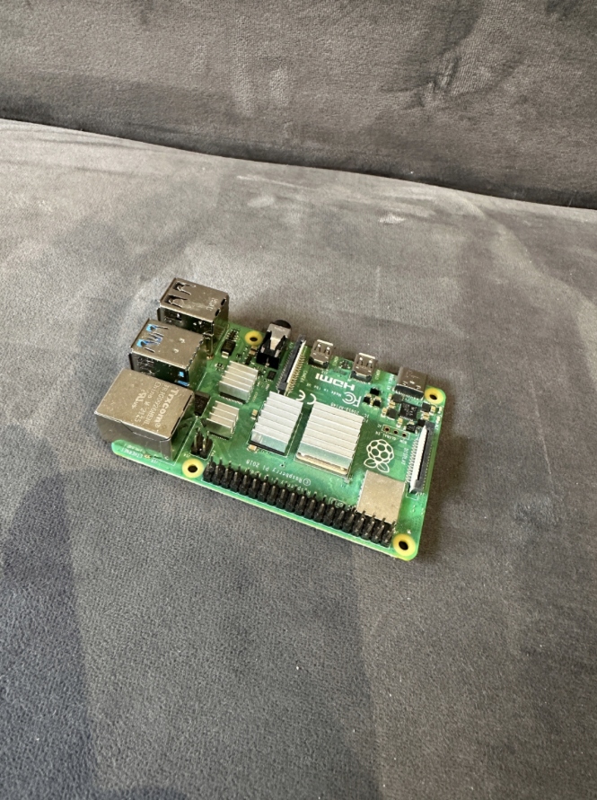 Mikrokomputer Raspberry Pi 4 model B 4GB RAM WiFi