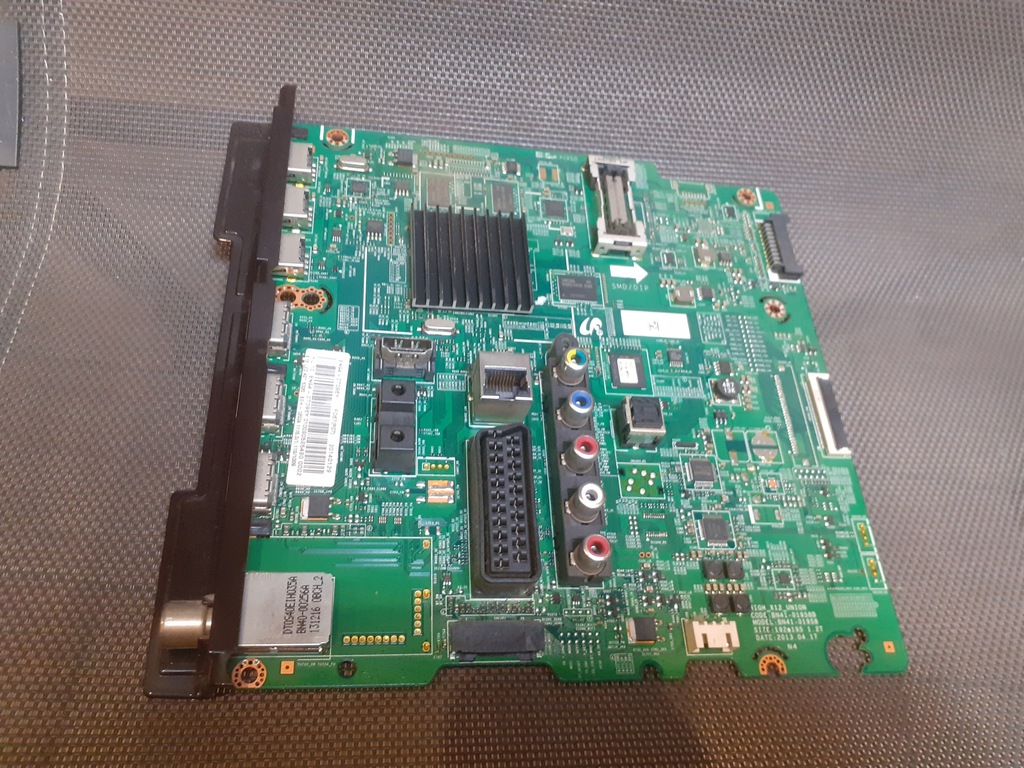 BN41-01958B BN94-07096Y SAMSUNG UE40F6400 LEKKO USZKODZONA
