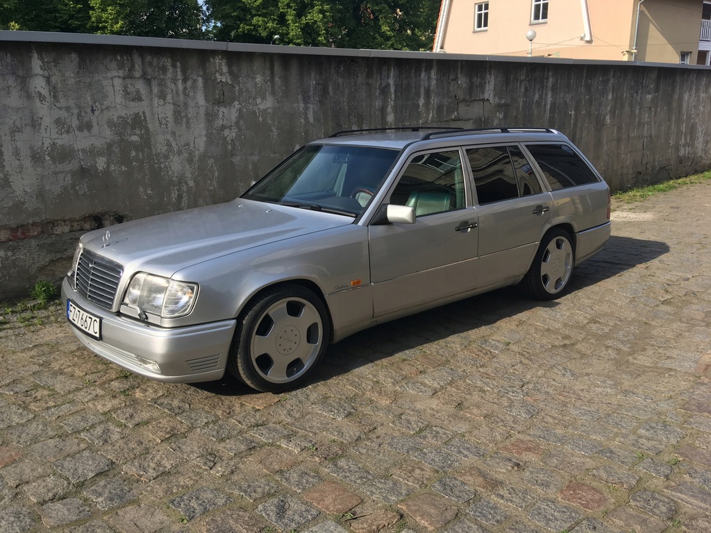 MERCEDES S124 LORINSER E 300 4-matic . UNIKAT!