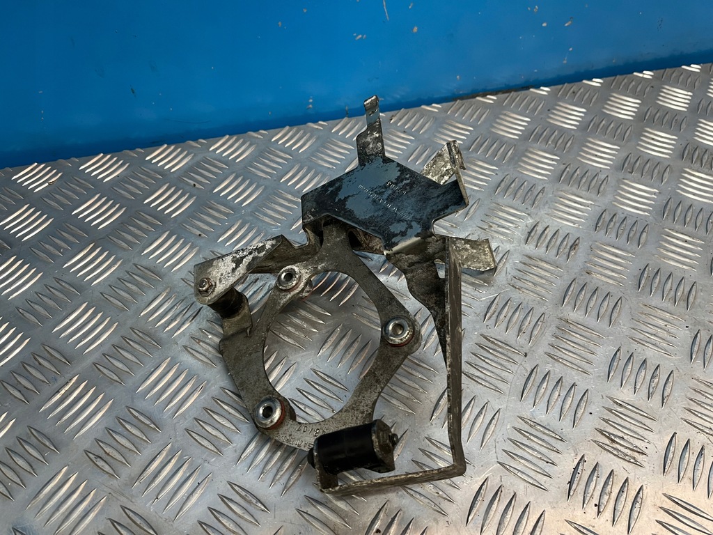 MERCEDES CLS W219 6,3 AMG WSPORNIK POMPY POWIETRZA