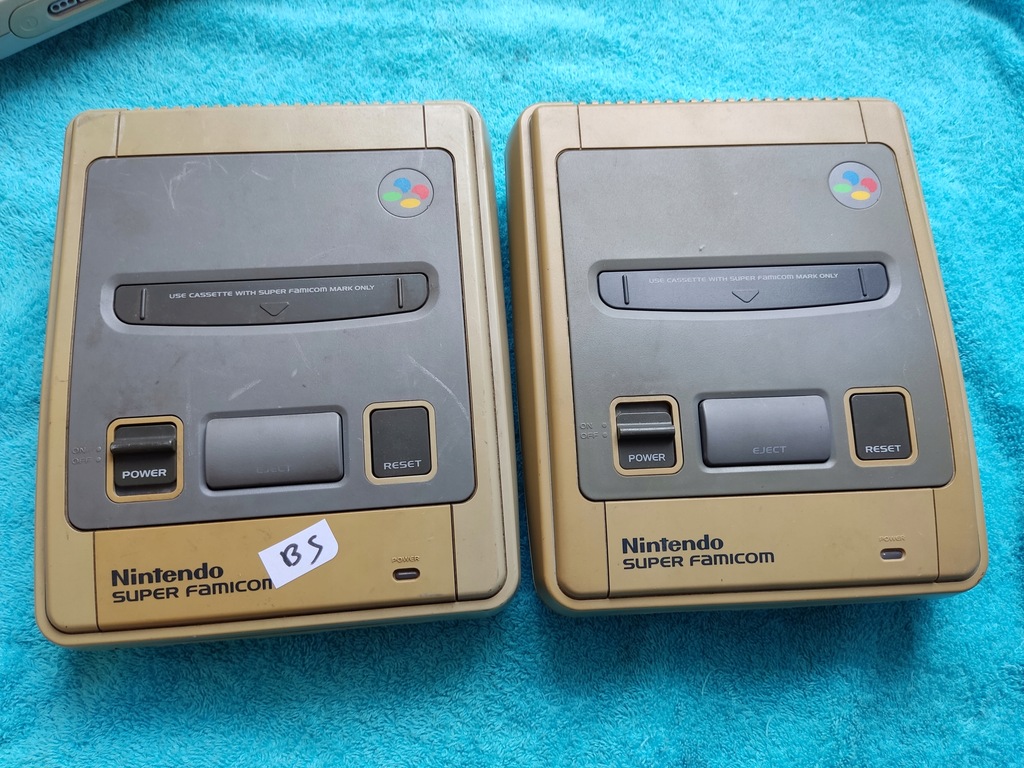 2 uszkodzone konsole Super Famicom