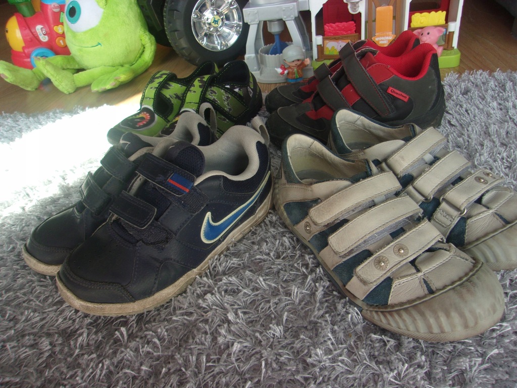 zestaw butów Bartek Nike 4 pary chłopiec roz. 31