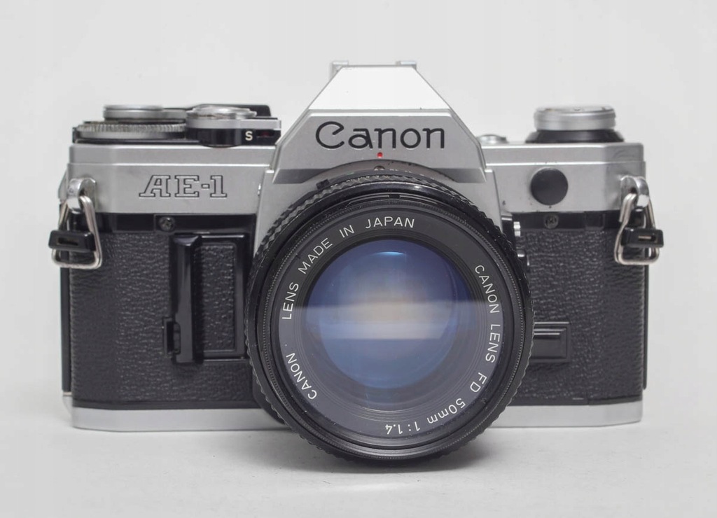 Aparat Canon AE-1 + FD 50 1,4