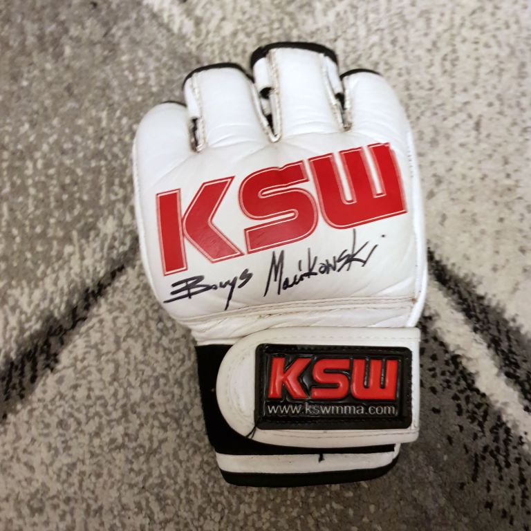 BORYS MAŃKOWSKI RĘKAWICA KSW 47 Z AUTOGRAFEM