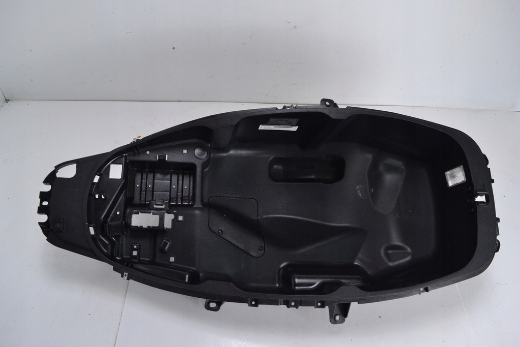 Schowek pod siedzenie PIAGGIO MP3 500 14-20