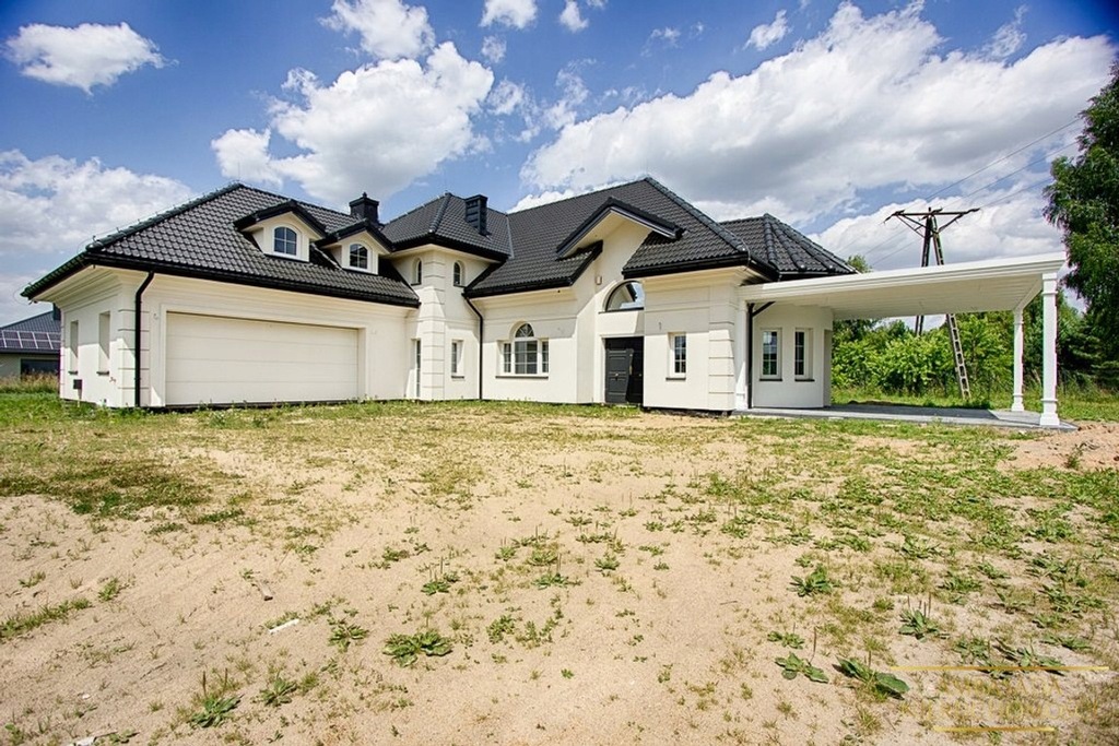Dom, Zalesiany, 343 m²