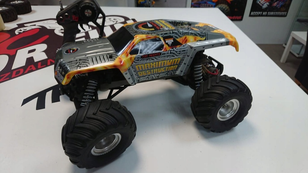 TRAXXAS MAXIMUM DESTRUCTION 1:10 MONSTER TRUCK