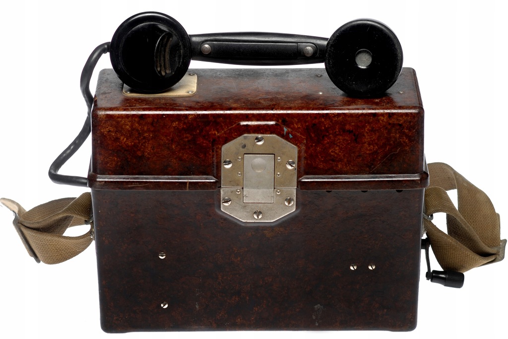 Telefon polowy na korbkę TAI-43 antyk z 1959 r