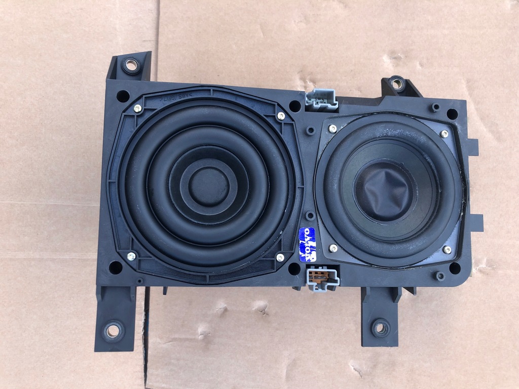 VOLVO S40 V40 SUBWOOFER GŁOŚNIK WZMACNIACZ LIFT 12706485792